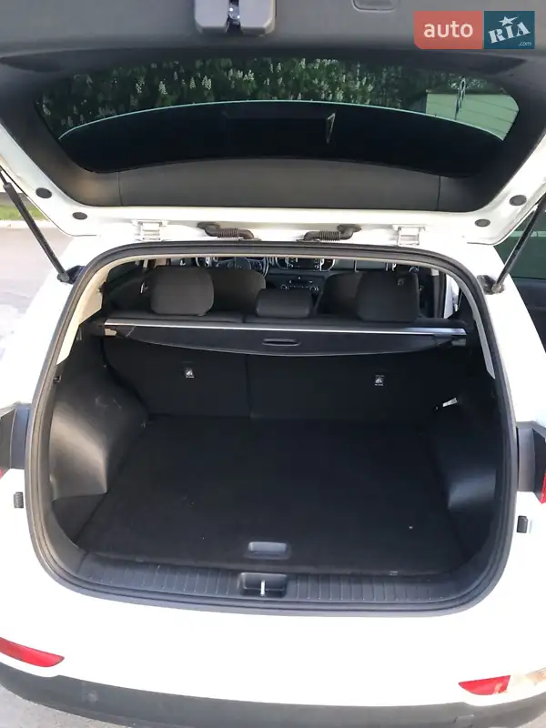 Kia Sportage 2018 VIN U5YPG814AJL521932 фото оголошення 3 з 39