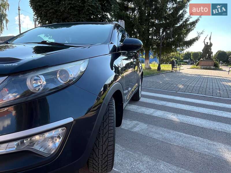 Позашляховик / Кросовер Kia Sportage 2011 в Овручі