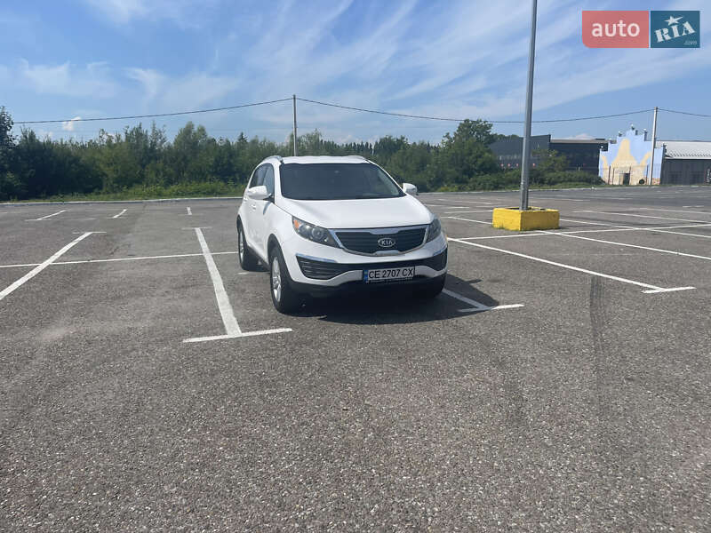 Внедорожник / Кроссовер Kia Sportage 2011 в Черновцах