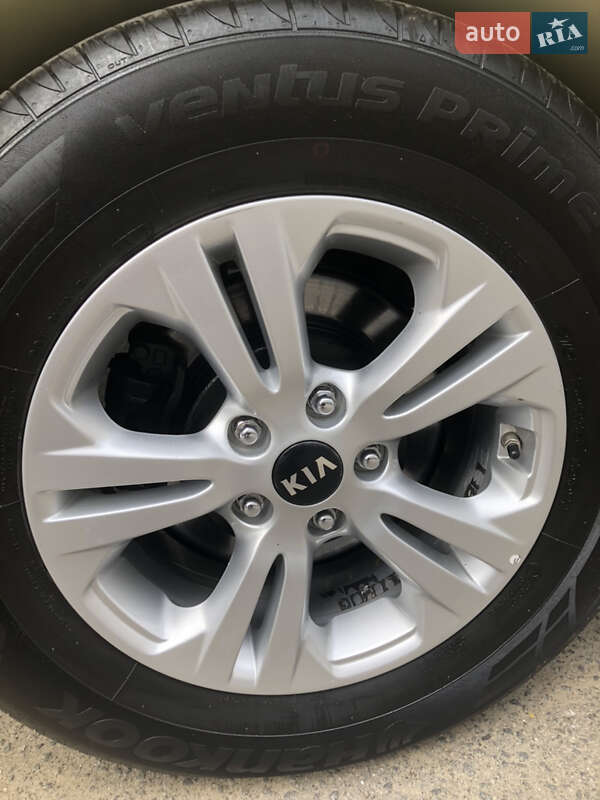 Внедорожник / Кроссовер Kia Sportage 2016 в Черновцах