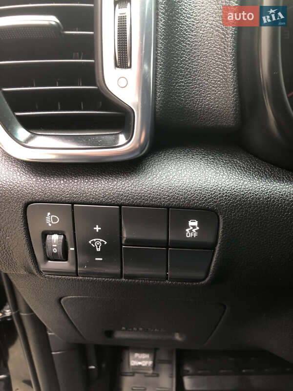 Внедорожник / Кроссовер Kia Sportage 2016 в Черновцах