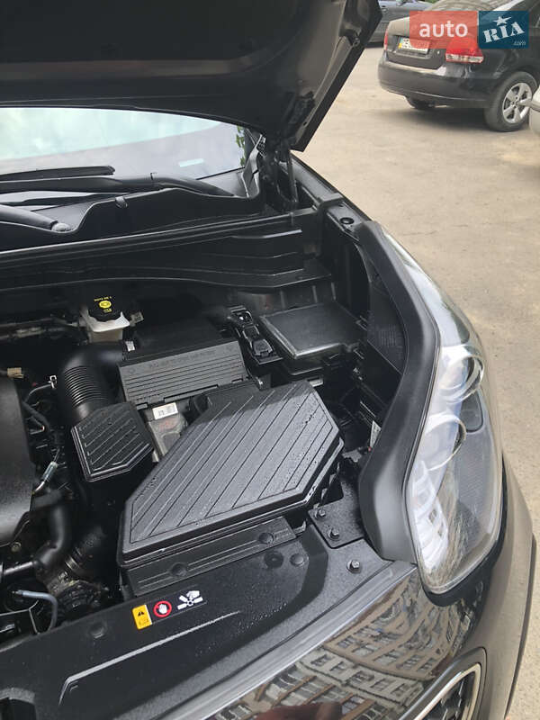 Внедорожник / Кроссовер Kia Sportage 2016 в Черновцах