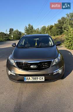 Позашляховик / Кросовер Kia Sportage 2015 в Києві