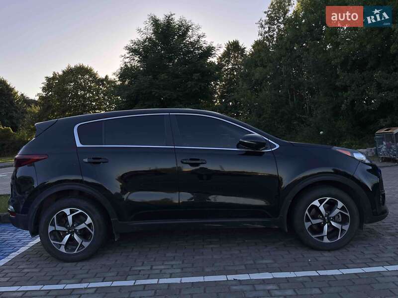 Позашляховик / Кросовер Kia Sportage 2020 в Городку