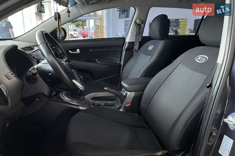 Внедорожник / Кроссовер Kia Sportage 2015 в Шептицькому