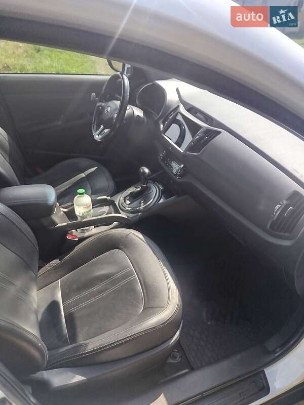 Внедорожник / Кроссовер Kia Sportage 2011 в Харькове