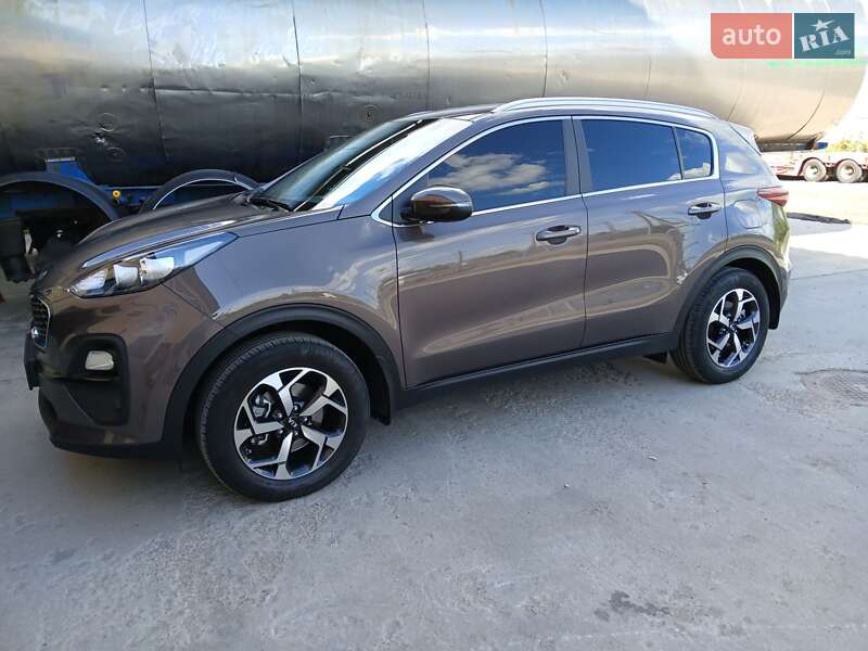 Позашляховик / Кросовер Kia Sportage 2021 в 