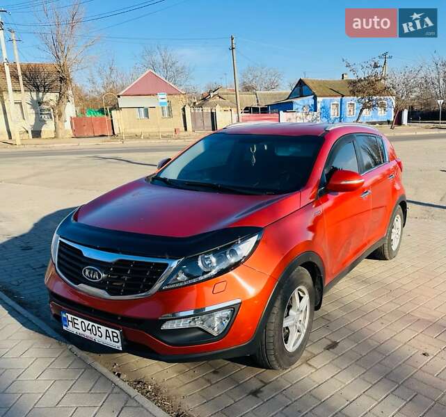 Внедорожник / Кроссовер Kia Sportage 2012 в Вознесенске