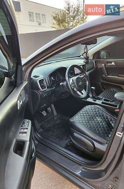 Позашляховик / Кросовер Kia Sportage 2021 в 