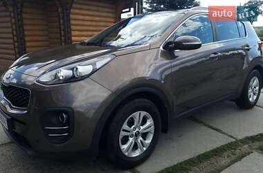 Внедорожник / Кроссовер Kia Sportage 2016 в Киеве