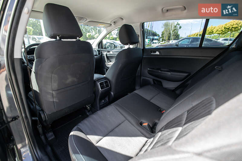 Позашляховик / Кросовер Kia Sportage 2018 в Львові