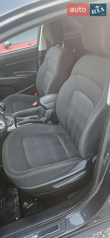 Позашляховик / Кросовер Kia Sportage 2013 в Коломиї