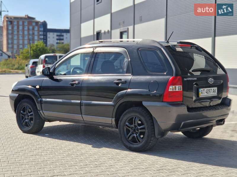 Внедорожник / Кроссовер Kia Sportage 2005 в Ивано-Франковске