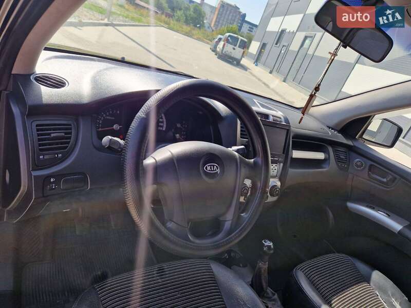 Внедорожник / Кроссовер Kia Sportage 2005 в Ивано-Франковске