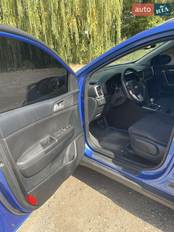 Внедорожник / Кроссовер Kia Sportage 2021 в Песчанке