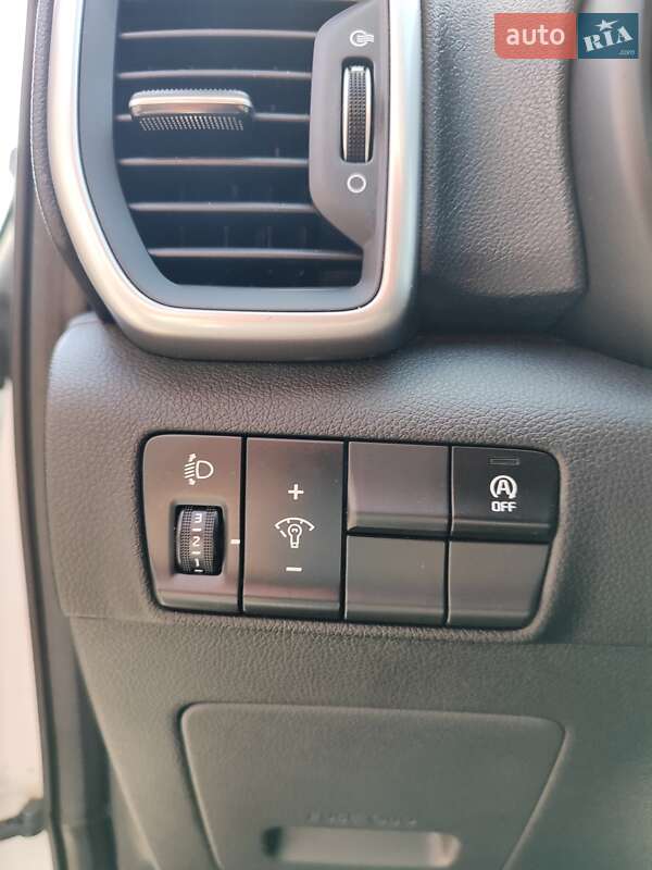 Внедорожник / Кроссовер Kia Sportage 2020 в Киеве