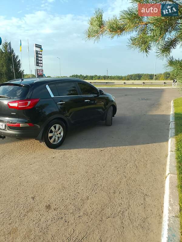 Позашляховик / Кросовер Kia Sportage 2010 в Яворові