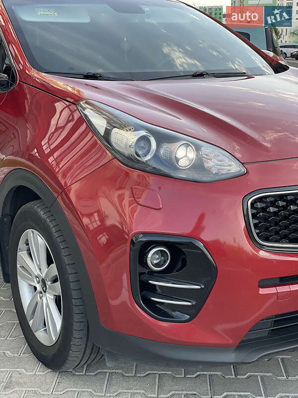 Внедорожник / Кроссовер Kia Sportage 2016 в Ровно