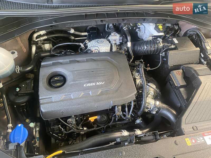 Позашляховик / Кросовер Kia Sportage 2017 в Нововолинську