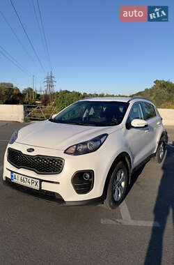 Внедорожник / Кроссовер Kia Sportage 2016 в Ирпене