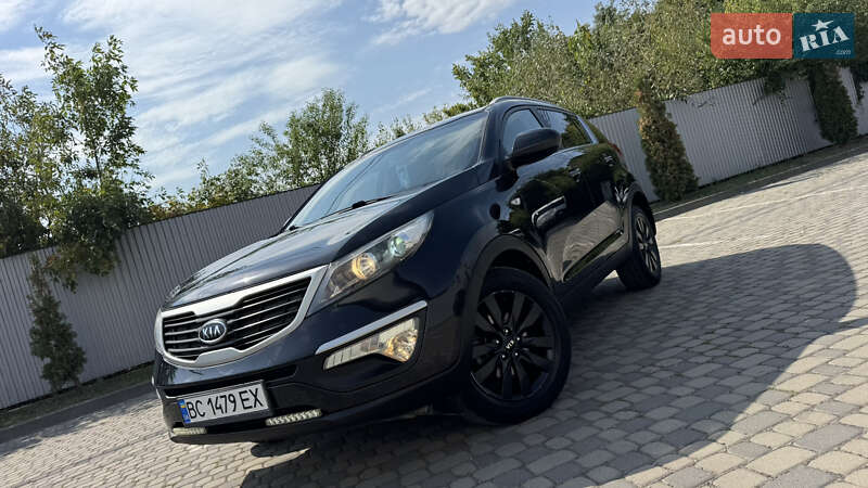 Внедорожник / Кроссовер Kia Sportage 2011 в Ивано-Франковске