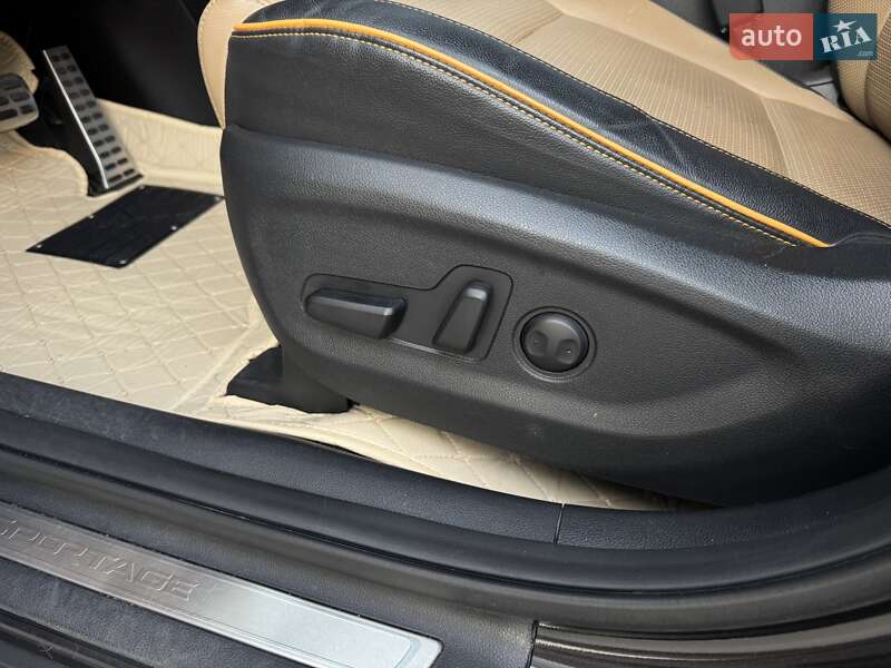 Позашляховик / Кросовер Kia Sportage 2017 в Києві