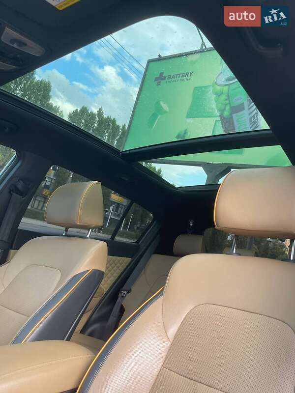 Позашляховик / Кросовер Kia Sportage 2017 в Києві