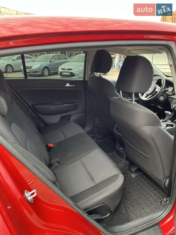 Позашляховик / Кросовер Kia Sportage 2018 в Львові