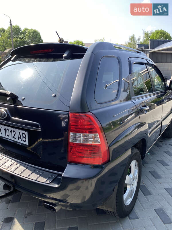 Позашляховик / Кросовер Kia Sportage 2007 в Шепетівці