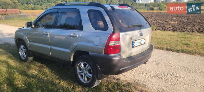 Позашляховик / Кросовер Kia Sportage 2006 в Чемерівцях