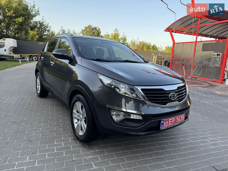 Позашляховик / Кросовер Kia Sportage 2011 в Радивиліві