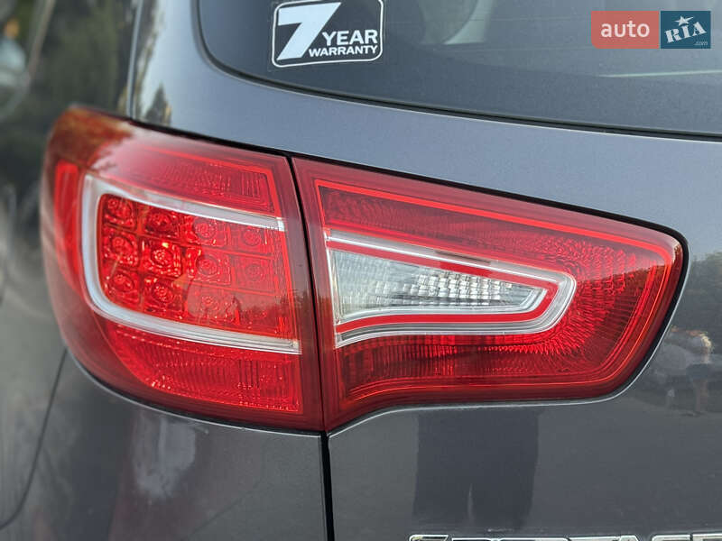 Позашляховик / Кросовер Kia Sportage 2011 в Радивиліві