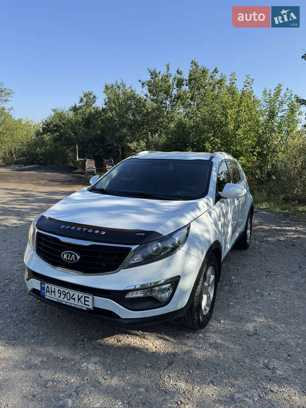 Внедорожник / Кроссовер Kia Sportage 2014 в Славянске