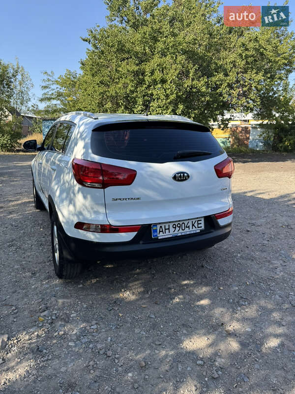 Внедорожник / Кроссовер Kia Sportage 2014 в Славянске