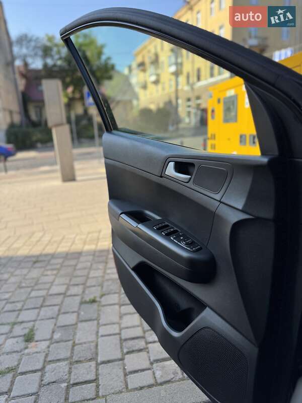 Внедорожник / Кроссовер Kia Sportage 2018 в Львове