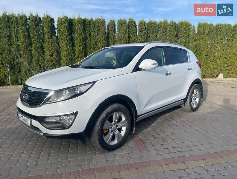 Позашляховик / Кросовер Kia Sportage 2011 в Дунаївцях