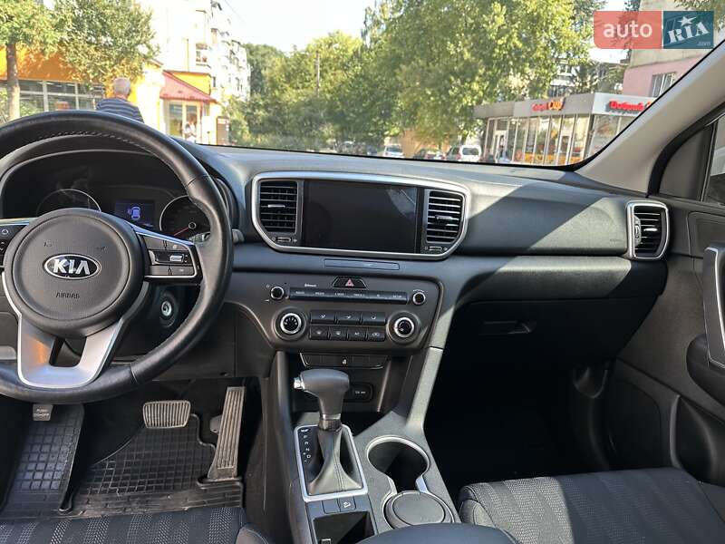Позашляховик / Кросовер Kia Sportage 2021 в Львові
