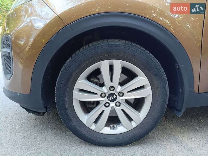 Внедорожник / Кроссовер Kia Sportage 2016 в Днепре фото 15 Внедорожник / Кроссовер Kia Sportage 2016 в Днепре