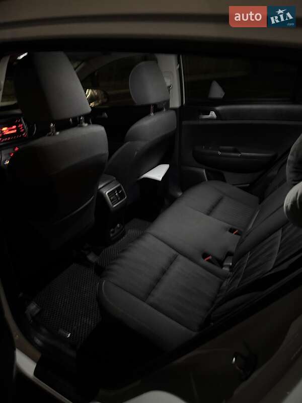 Внедорожник / Кроссовер Kia Sportage 2017 в Хусте