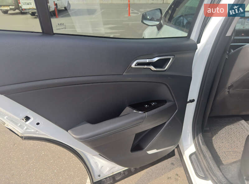 Внедорожник / Кроссовер Kia Sportage 2022 в Киеве