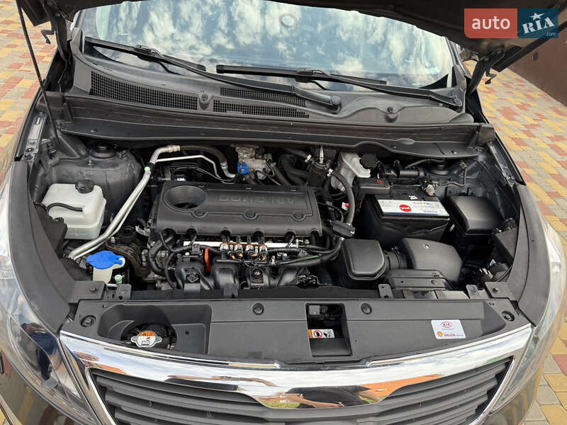 Позашляховик / Кросовер Kia Sportage 2012 в Борисполі