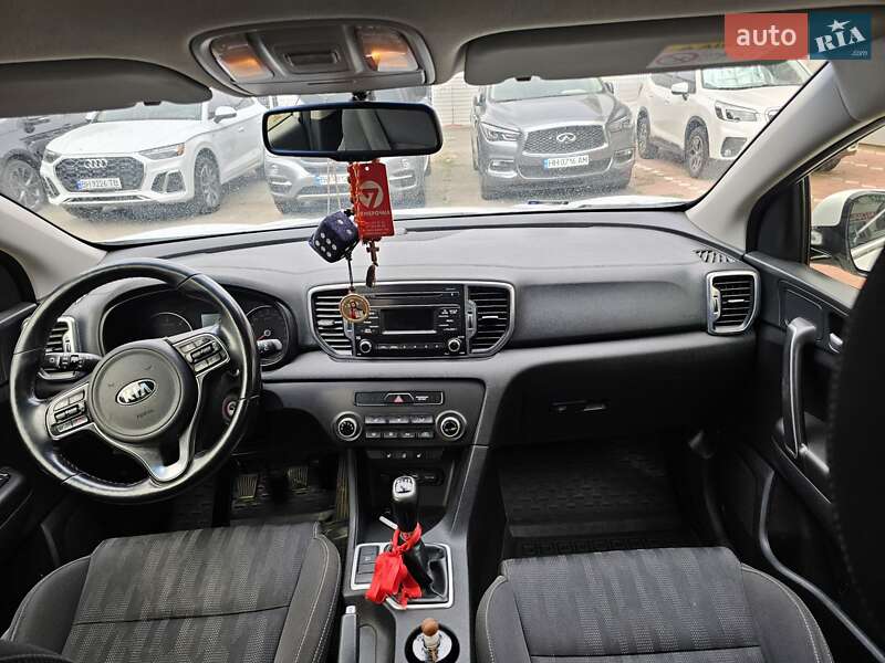 Внедорожник / Кроссовер Kia Sportage 2016 в Одессе фото 13 Внедорожник / Кроссовер Kia Sportage 2016 в Одессе