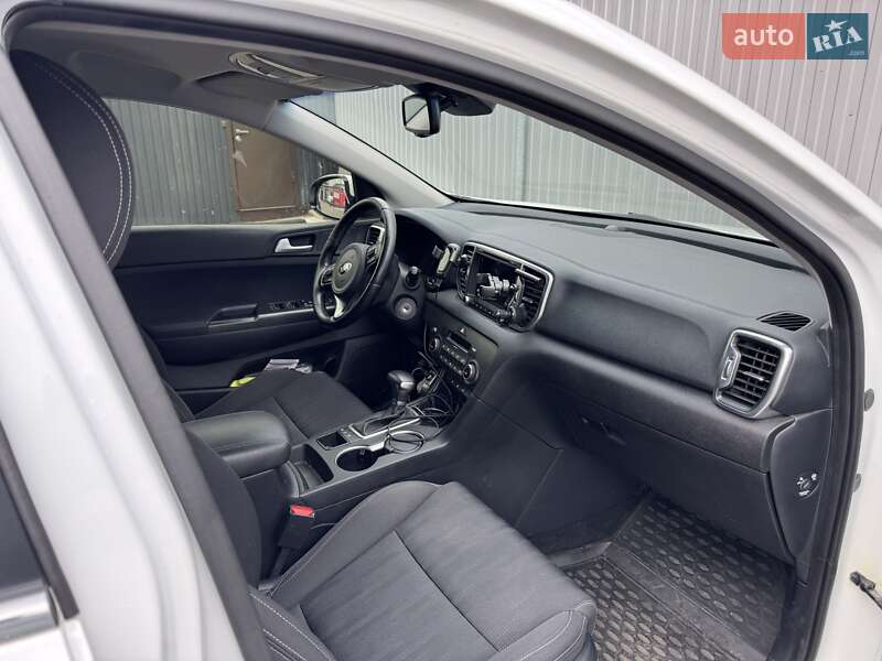 Позашляховик / Кросовер Kia Sportage 2017 в Києві