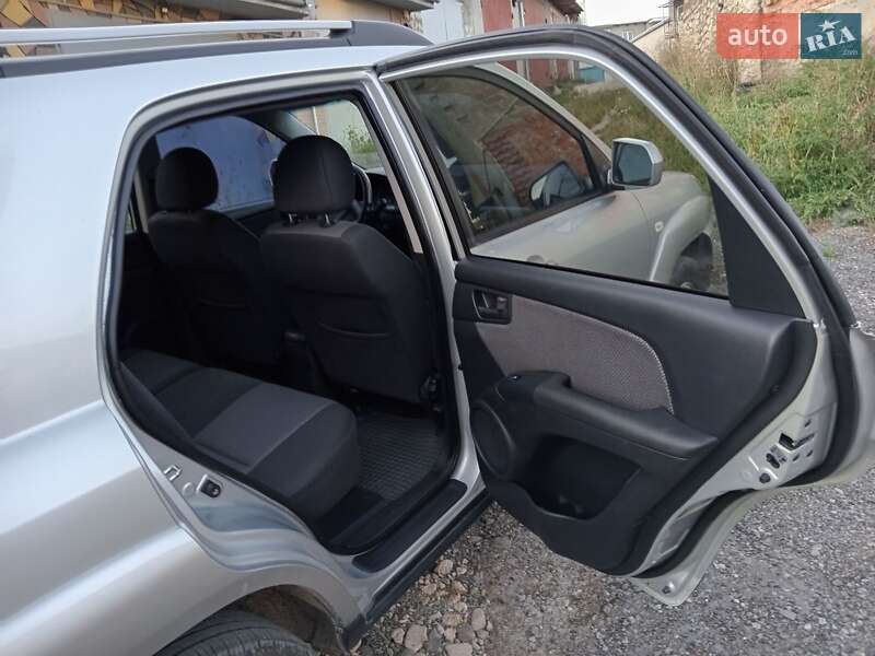 Внедорожник / Кроссовер Kia Sportage 2009 в Тернополе