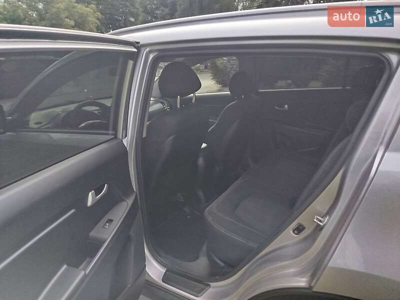 Внедорожник / Кроссовер Kia Sportage 2012 в Фастове