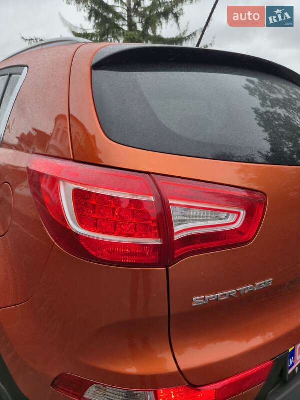 Позашляховик / Кросовер Kia Sportage 2012 в Золочеві