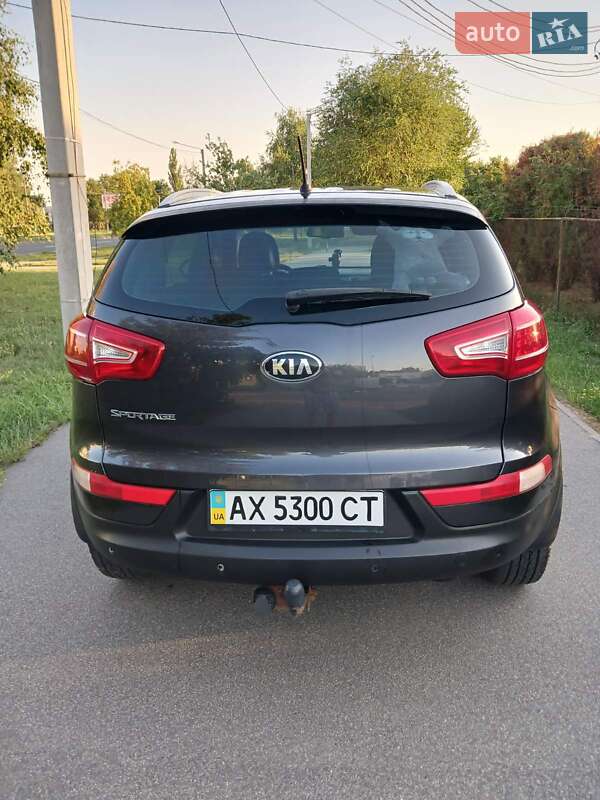 Внедорожник / Кроссовер Kia Sportage 2012 в Харькове