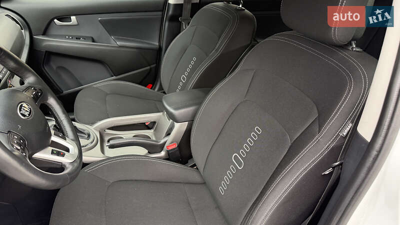 Внедорожник / Кроссовер Kia Sportage 2014 в Радивилове