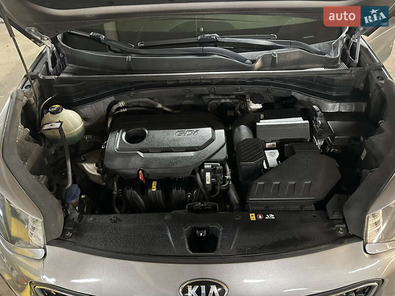 Внедорожник / Кроссовер Kia Sportage 2016 в Днепре