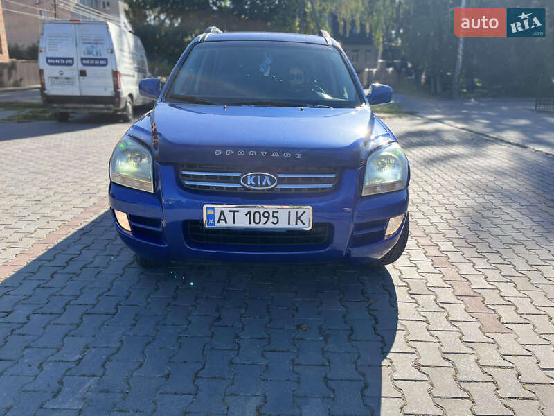 Позашляховик / Кросовер Kia Sportage 2005 в Городенці